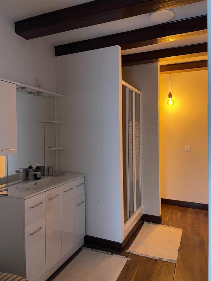 Auberge Du Boisne Villebois-Lavalette Екстериор снимка